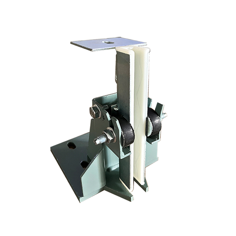 FKD-1460 Elevator B22 klizna vodilica (4 rupe)